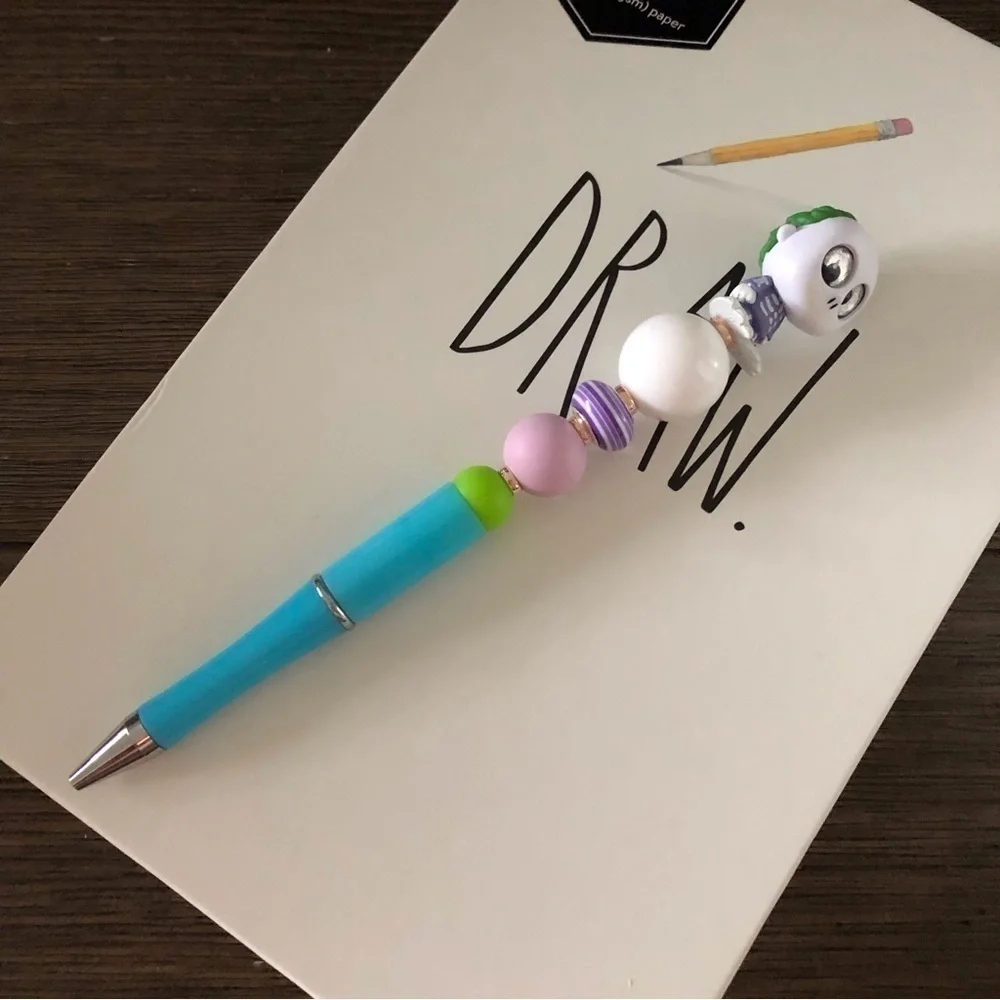 Disney Doorables: Nightmare Before Christmas: Barrel handmade beaded pen